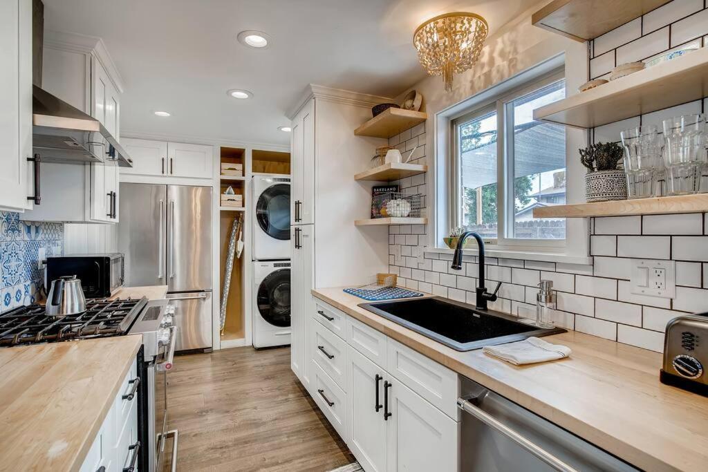 Family Townhome Near Mountains & Olde Town Arvada Exteriör bild